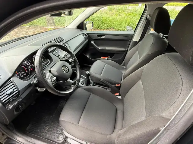 Skoda Fabia view 11