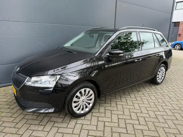 Skoda Fabia view 3