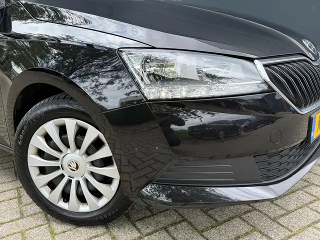 Skoda Fabia view 2