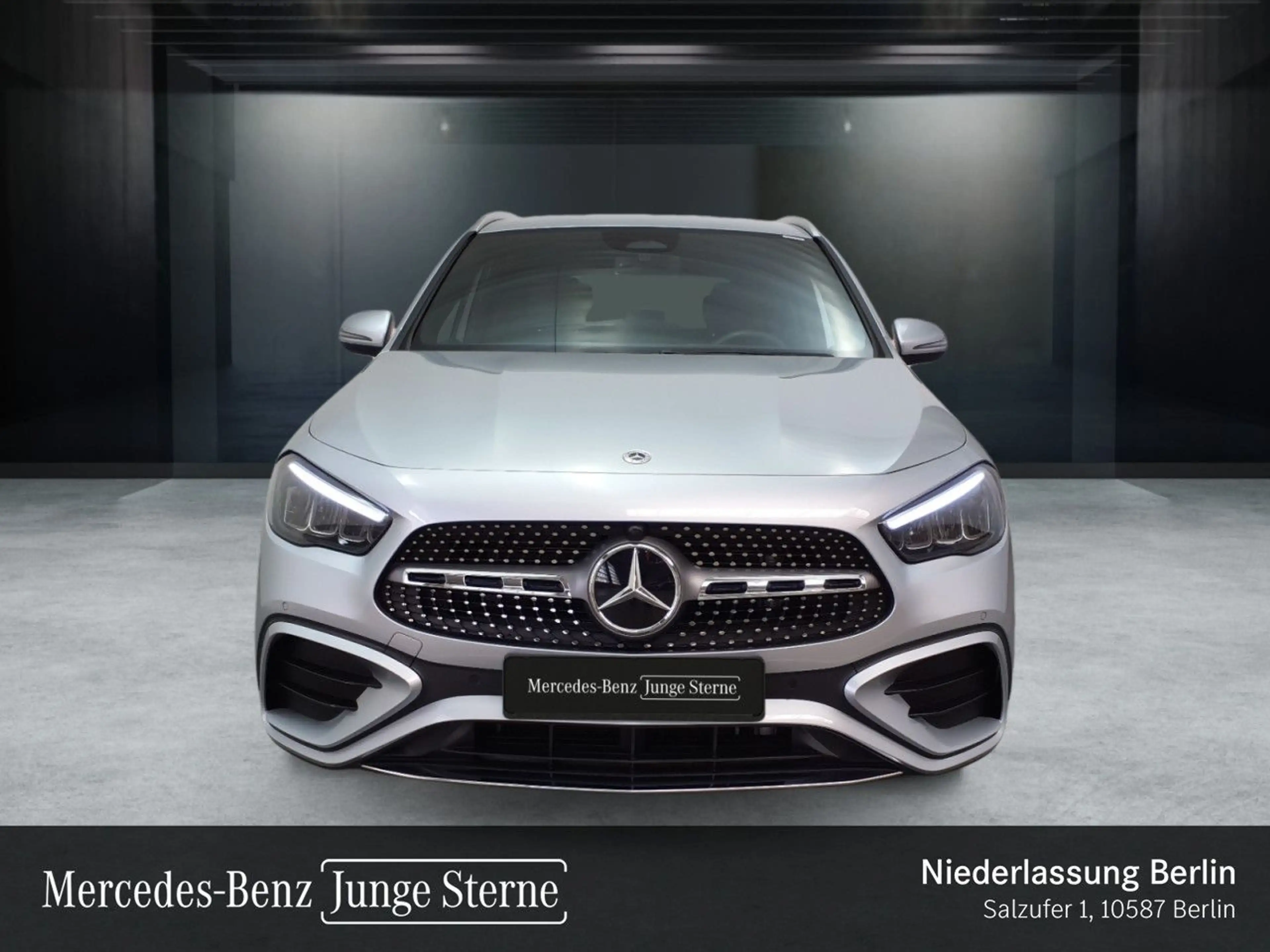 Mercedes-Benz GLA 200 AMG+LED+KAMERA+KEYLESS+7G — photo 10
