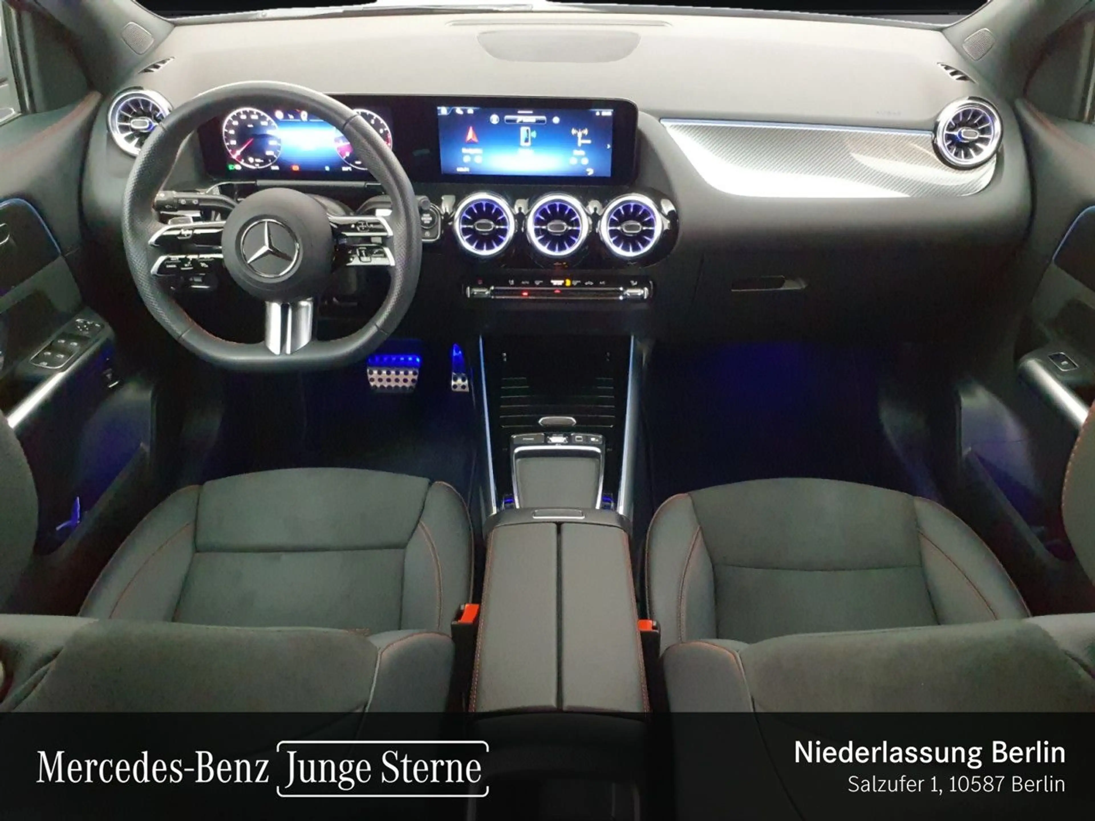 Mercedes-Benz GLA 200 AMG+LED+KAMERA+KEYLESS+7G — photo 13