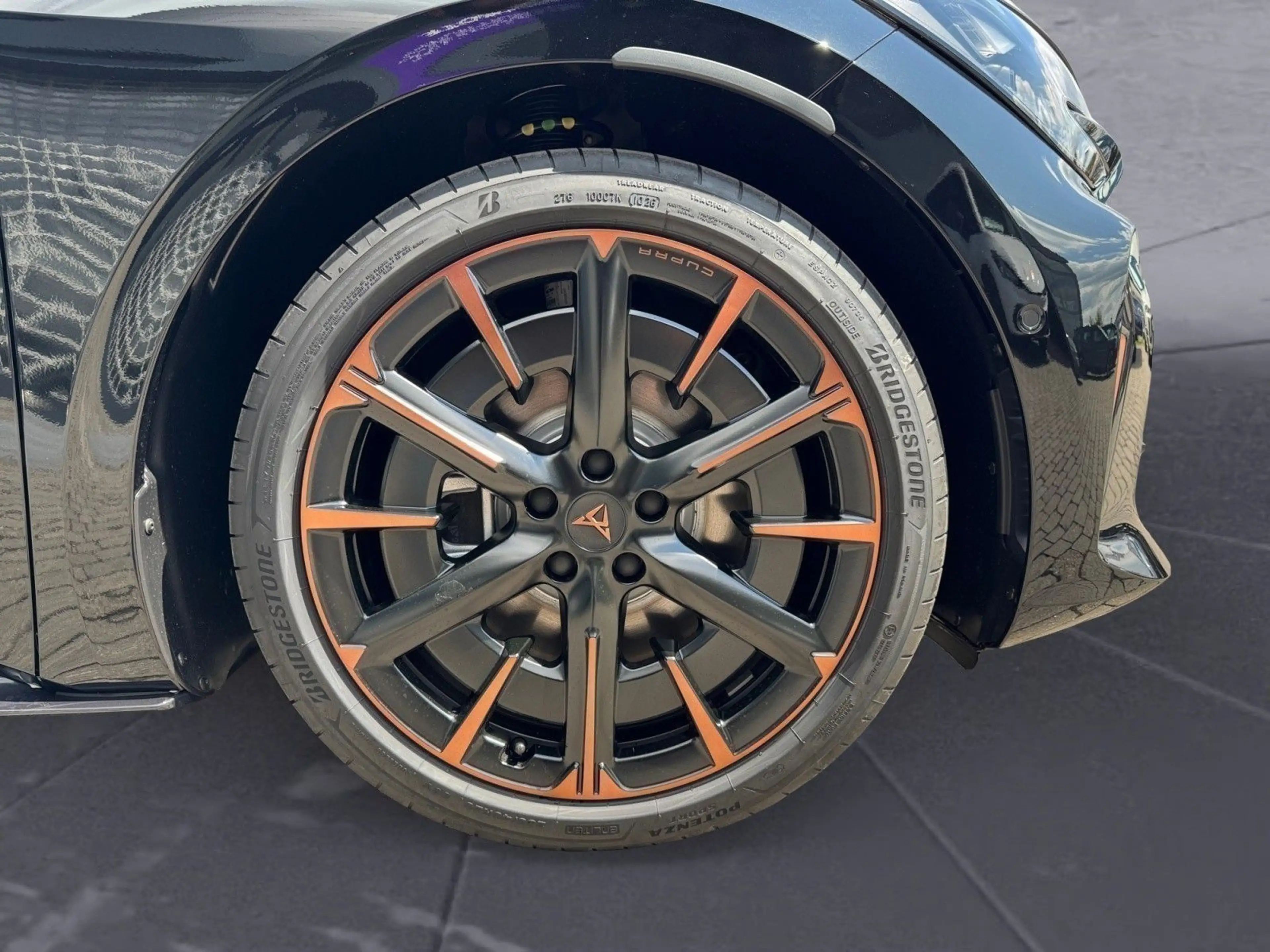 CUPRA Born VZ   h — photo 4