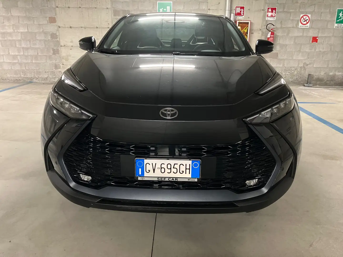 Toyota C-HR C-HR 1.8 hv Lounge fwd e-cvt Gris - 2