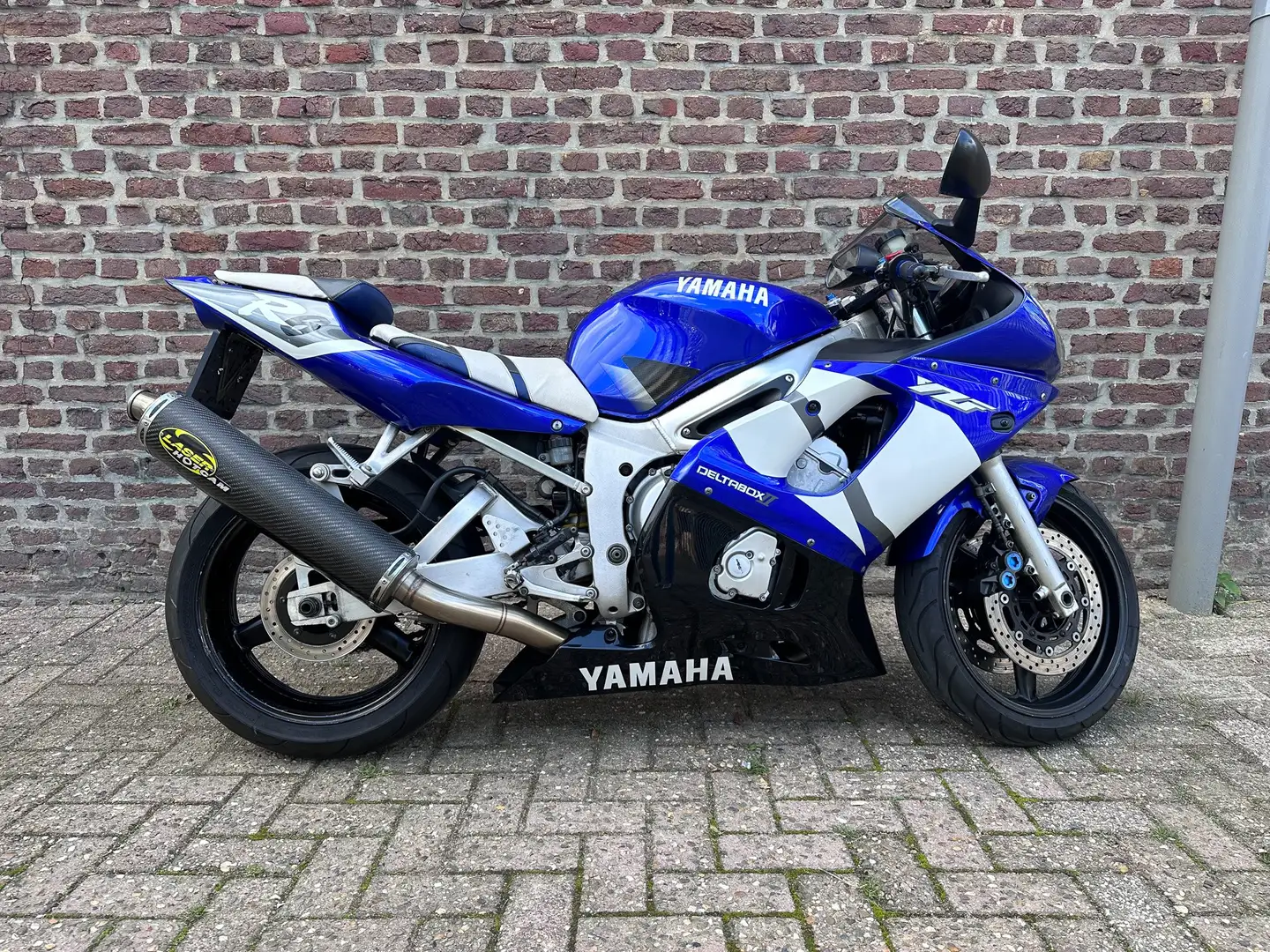 Yamaha YZF-R6 Синій - 1
