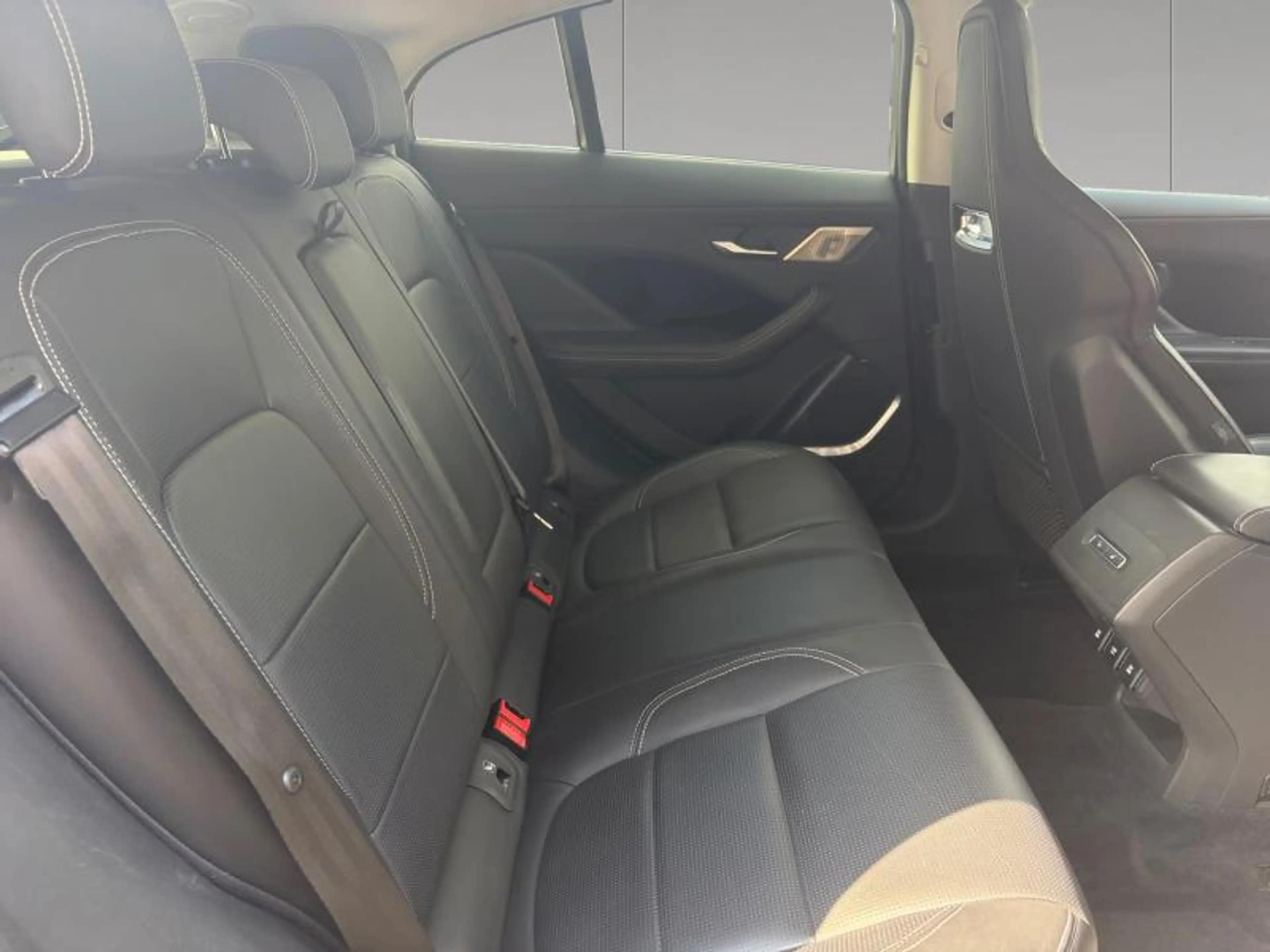 Jaguar I-Pace EV400 HSE 2 YEARS WARRANTY — photo 5