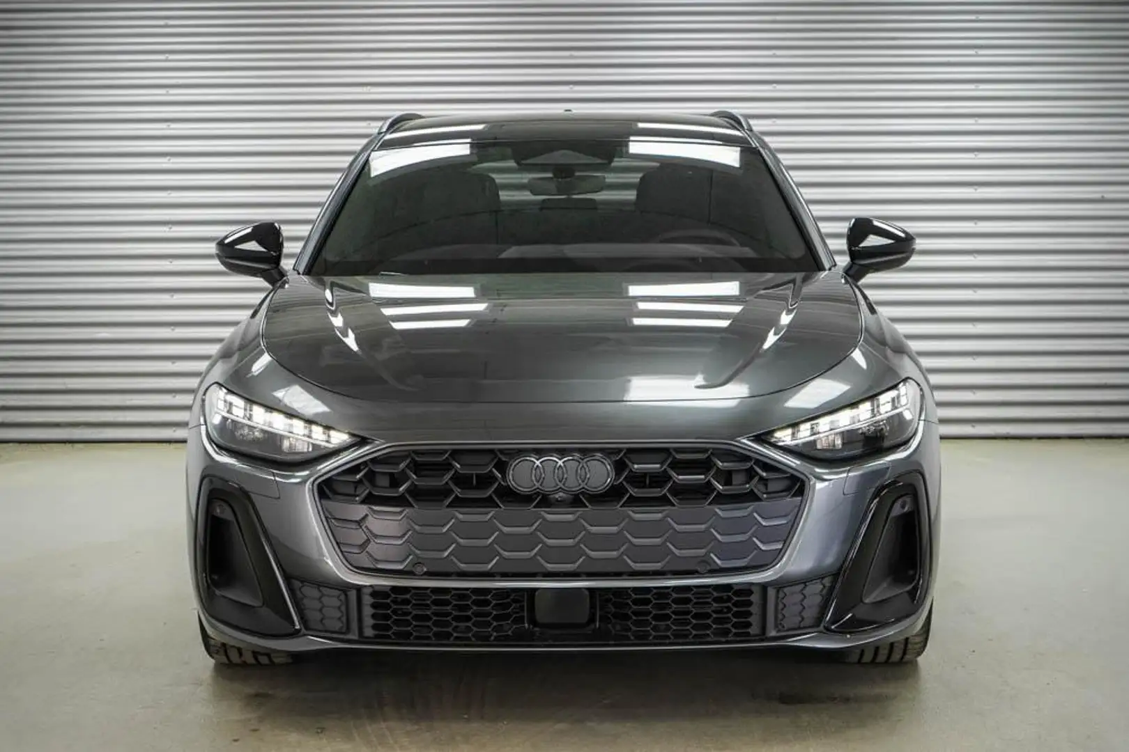Audi A5 Avant 2,0 TFSI S tronic quattro S-line -LAG. 15... Grau - 2