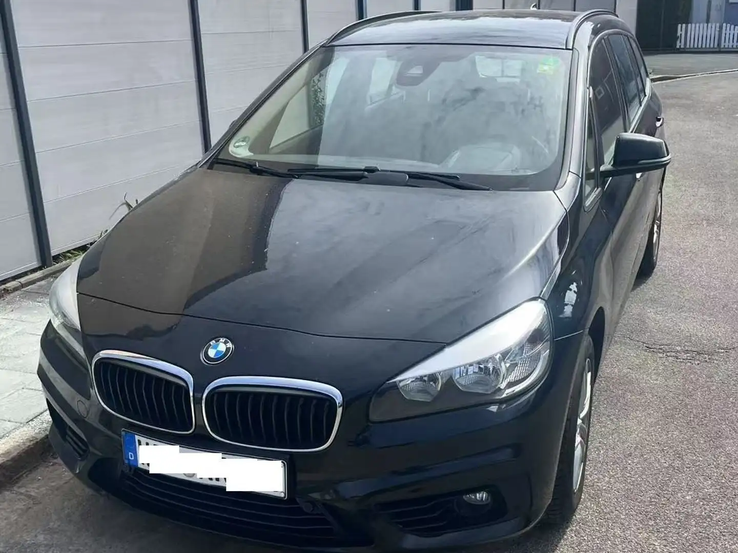 BMW 216 216d Gran Tourer Schwarz - 2