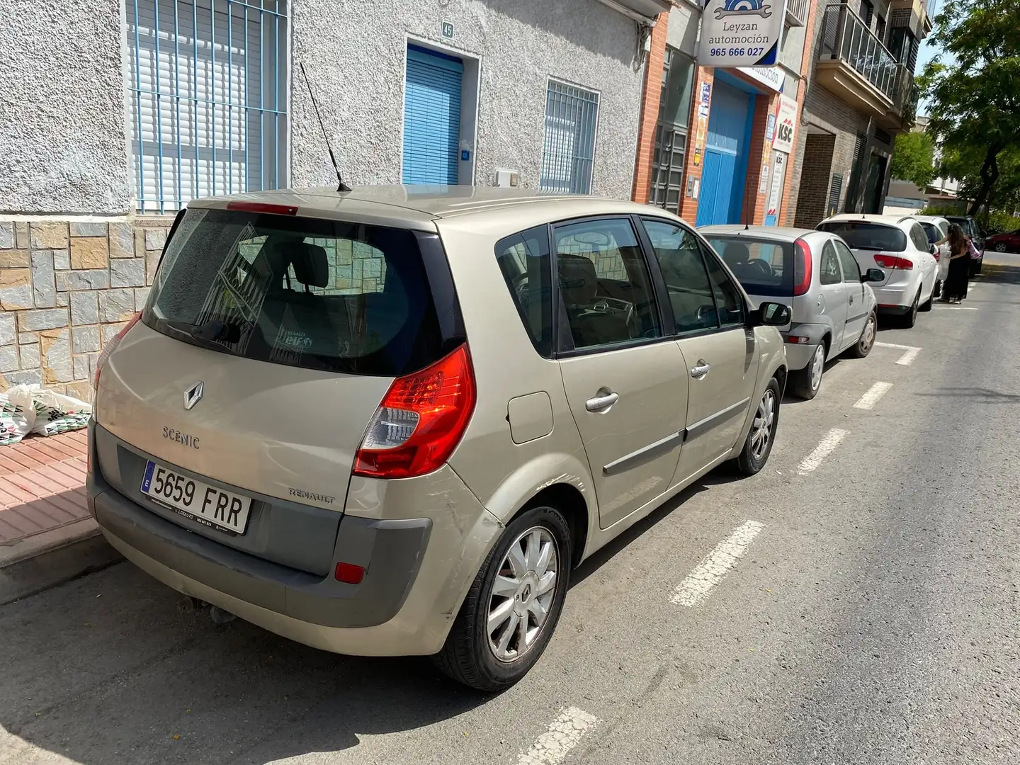 Renault Scenic Scénic 2.0DCI Privilege Privilege Бежевий - 1