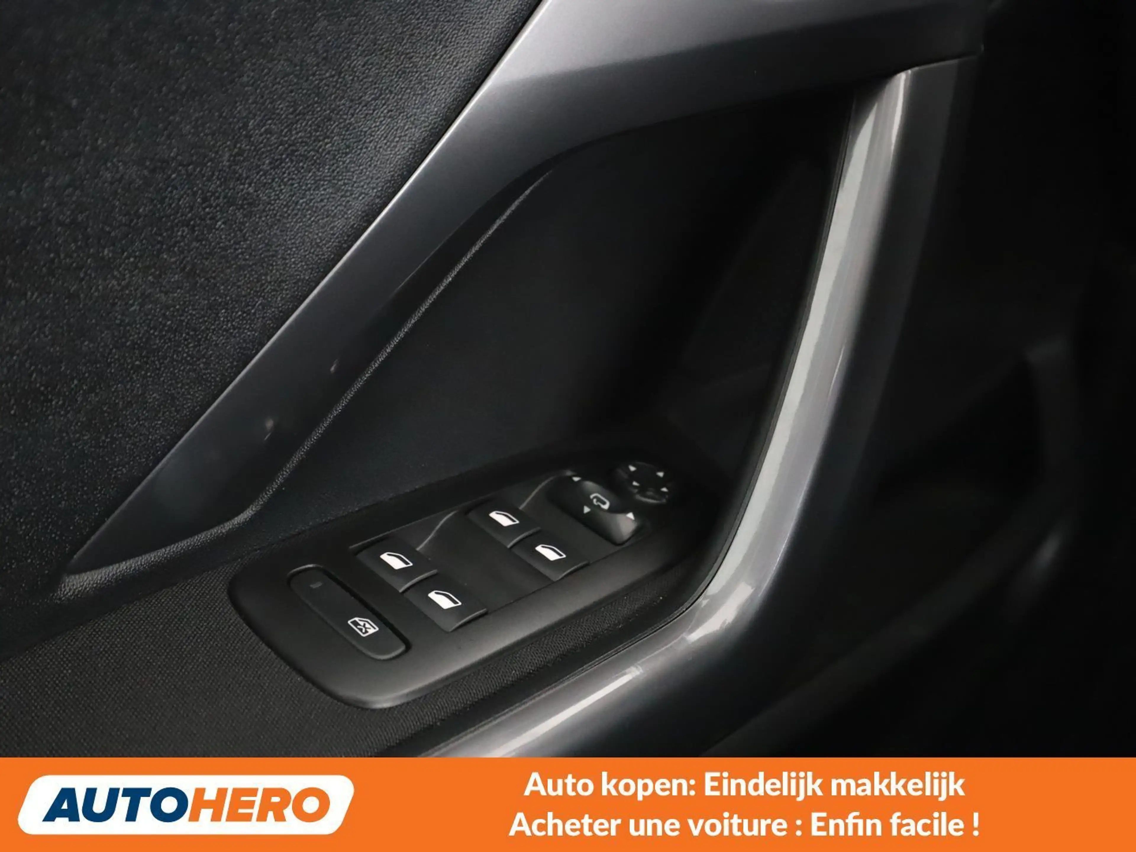 Peugeot 2008 1.2 e-VTi Active — photo 15