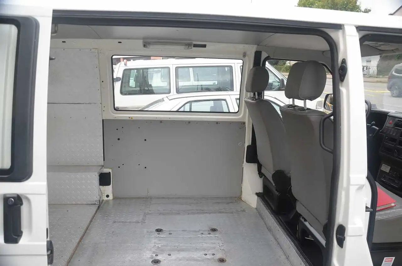 Volkswagen T4 Bus Syncro 2,5 Benziner, original 14100km, foto 10