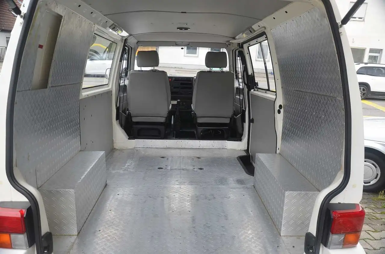 Volkswagen T4 Bus Syncro 2,5 Benziner, original 14100km, foto 9