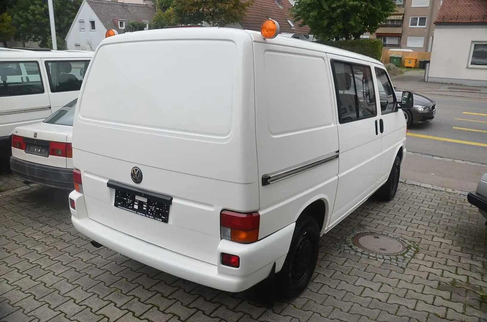 Volkswagen T4 Bus Syncro 2,5 Benziner, original 14100km Weiß - 2
