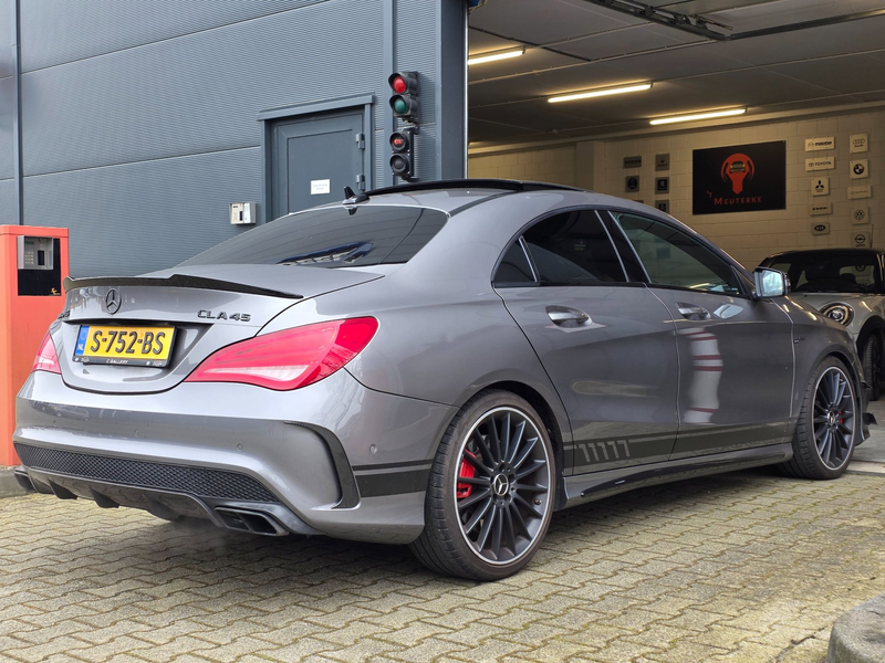 Mercedes-Benz CLA 45 AMG 4MATIC Edition 1 / PANO / CARPLAY / CAMERA / ALCAN — photo 14