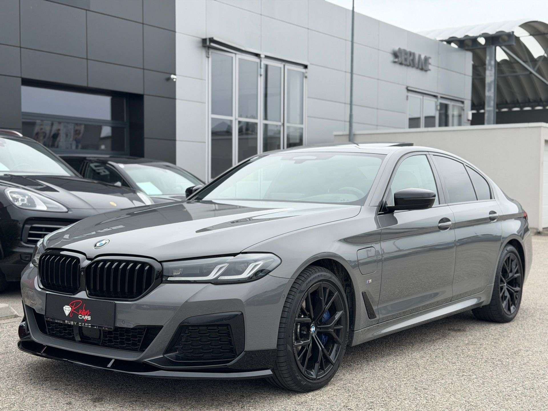 BMW 545