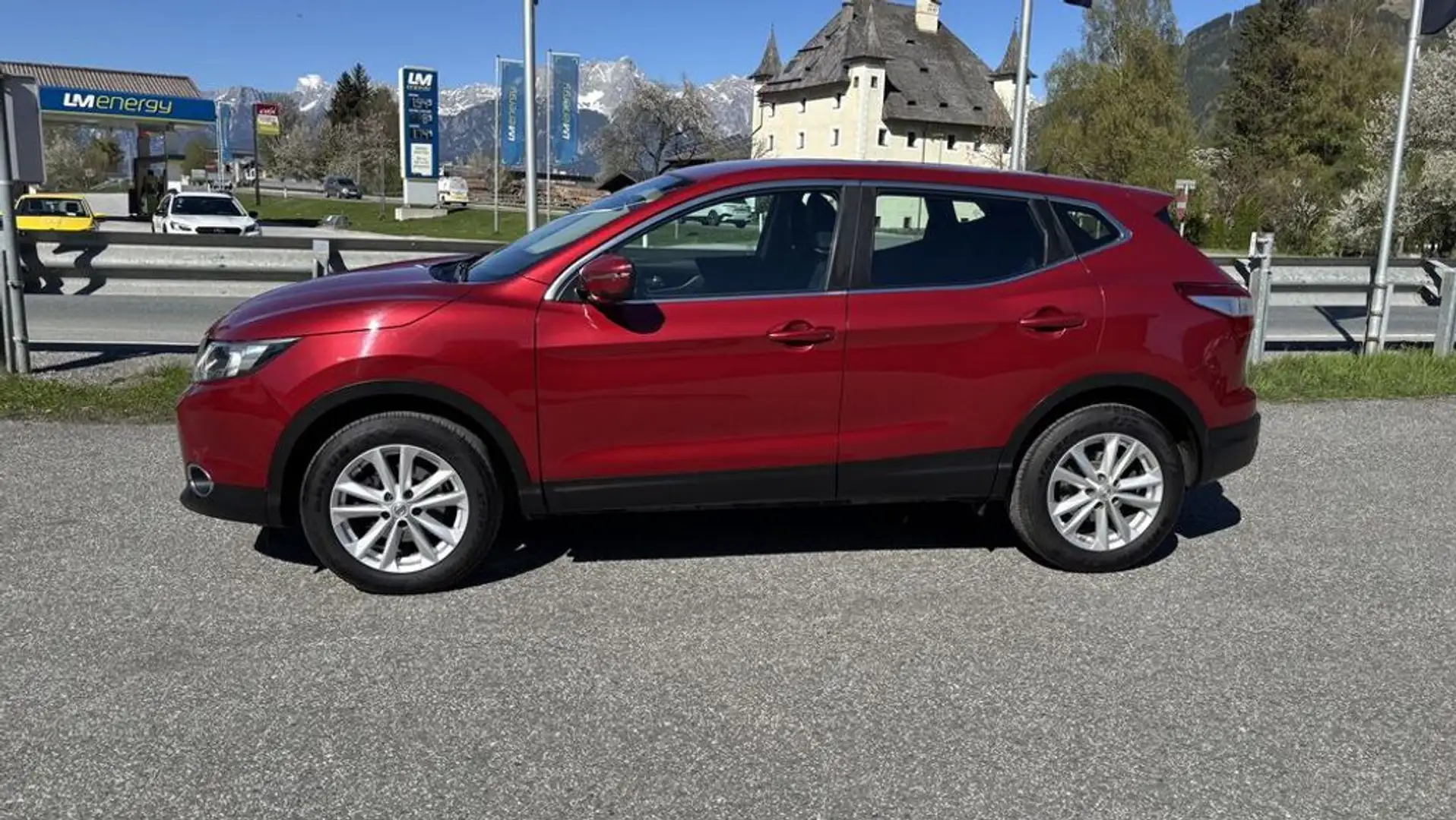 Nissan Qashqai Acenta Rot - 1