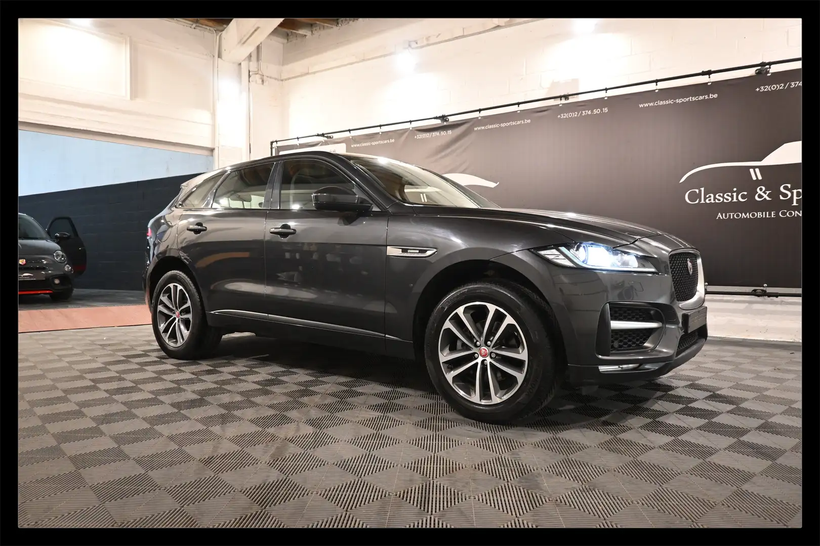Jaguar F-Pace 2.0 D AWD R-Sport PANO / MERIDIAN / CAMERA !! Gris - 1
