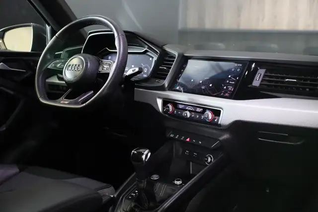 Audi A1 view 6