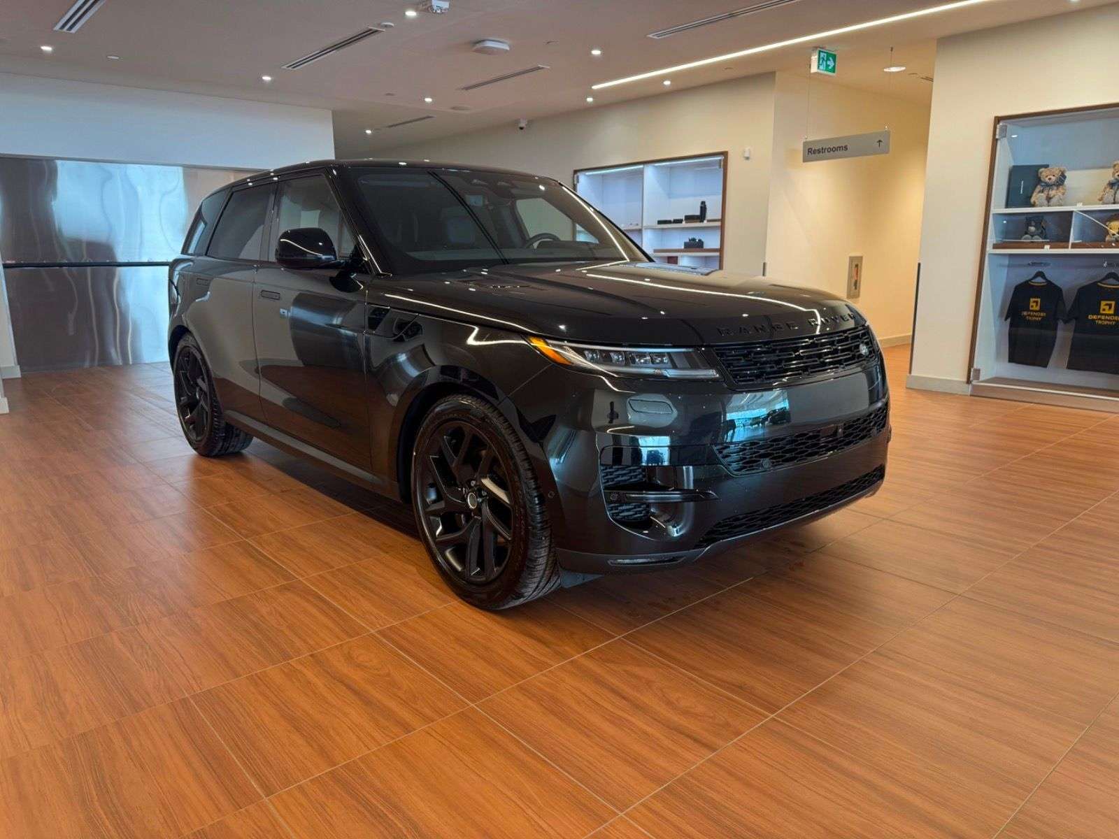 2026 Land Rover Range Rover Sport CALL 403-910-7881 OR 587-355-2339 FOR IMMEDIATE RE alt 5