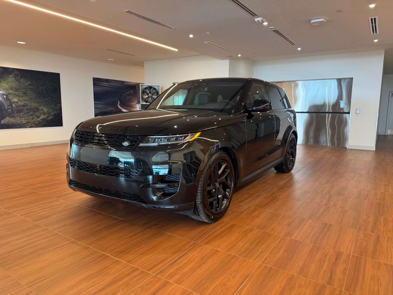2026 Land Rover Range Rover Sport CALL 403-910-7881 OR 587-355-2339 FOR IMMEDIATE RE