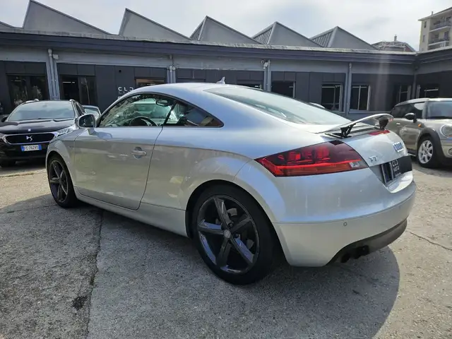 Audi TT view 6