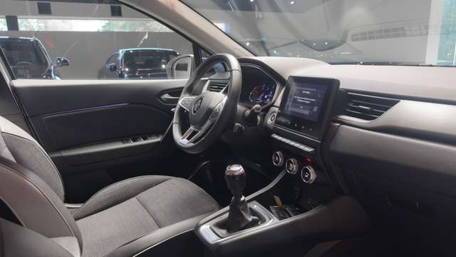 Renault Captur — photo 14