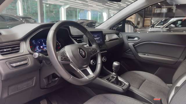 Renault Captur — photo 12
