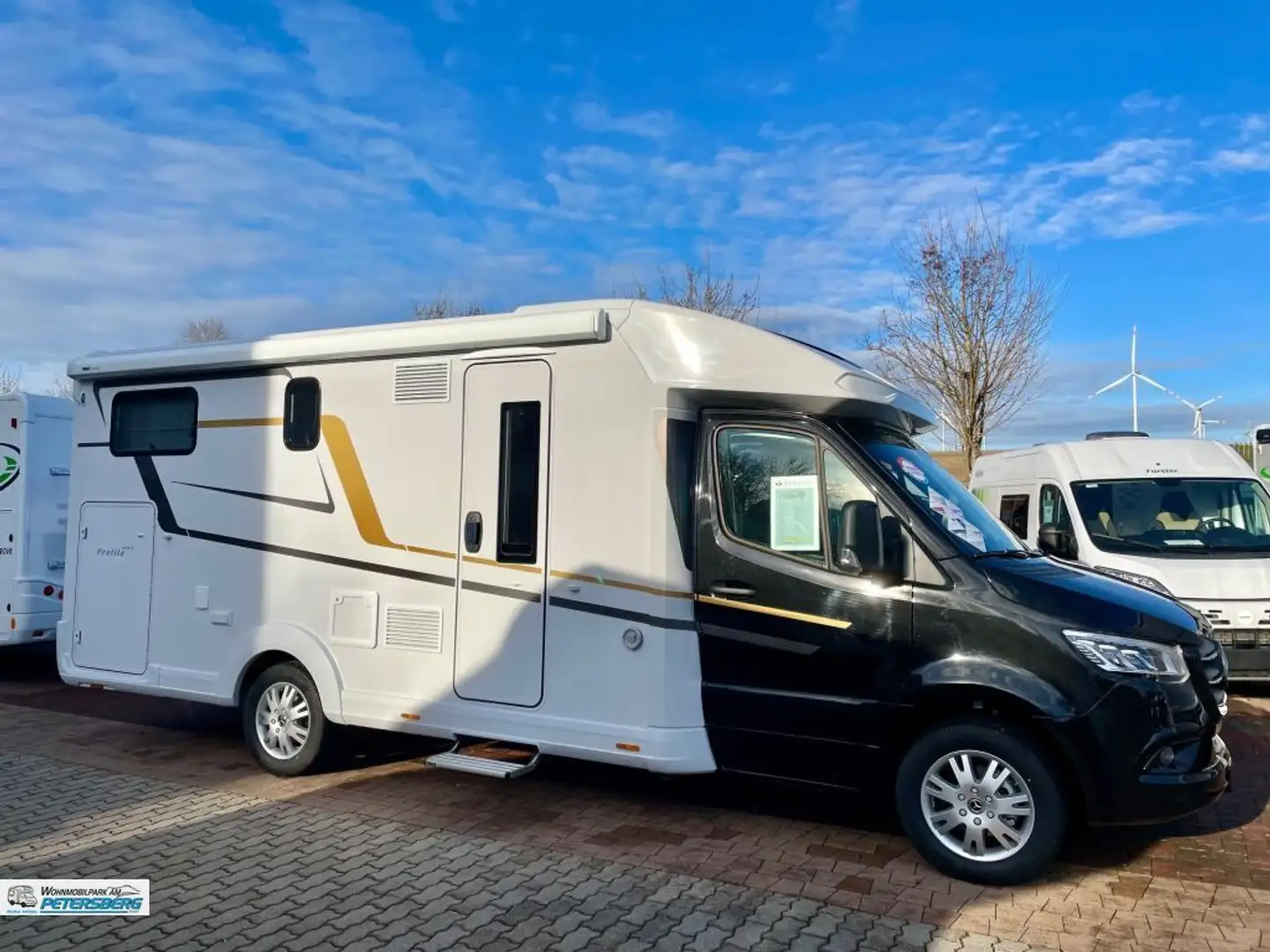 Euramobil Profila T 726 EB 170 PS * 4,5t * Autom. * Merc. Nero - 1