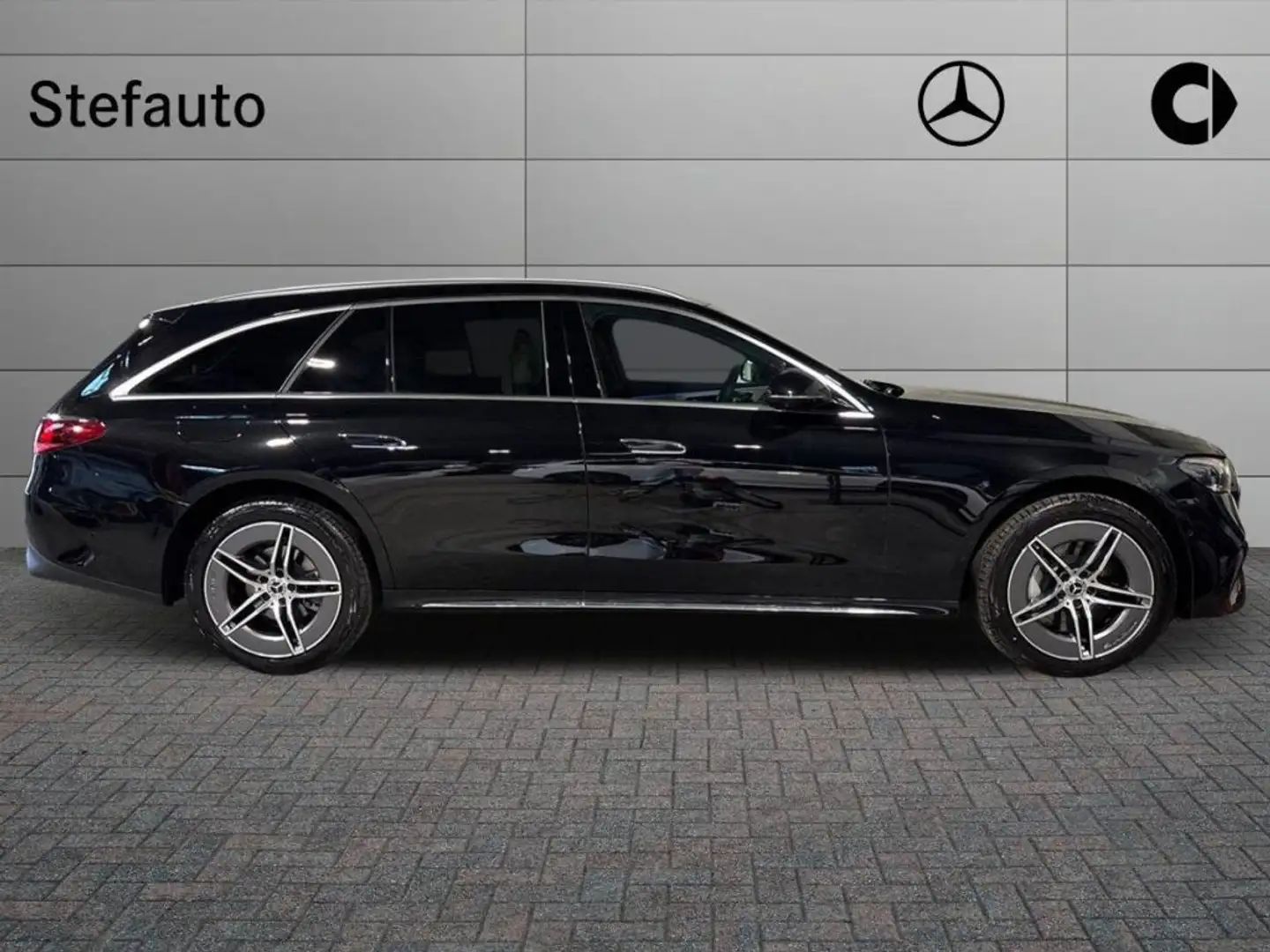 Mercedes-Benz E 220 d Mild hybrid 4Matic S.W. AMG Line Advanced Plus Nero - 2
