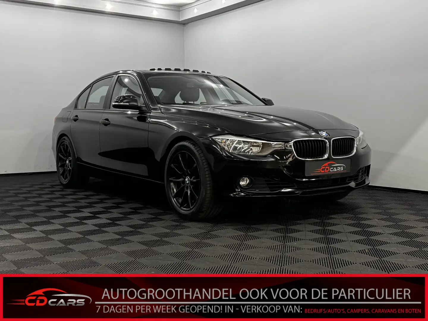 BMW 328 3-serie 328I 180PK Leder, Navi, Memory, Cruise con Zwart - 1