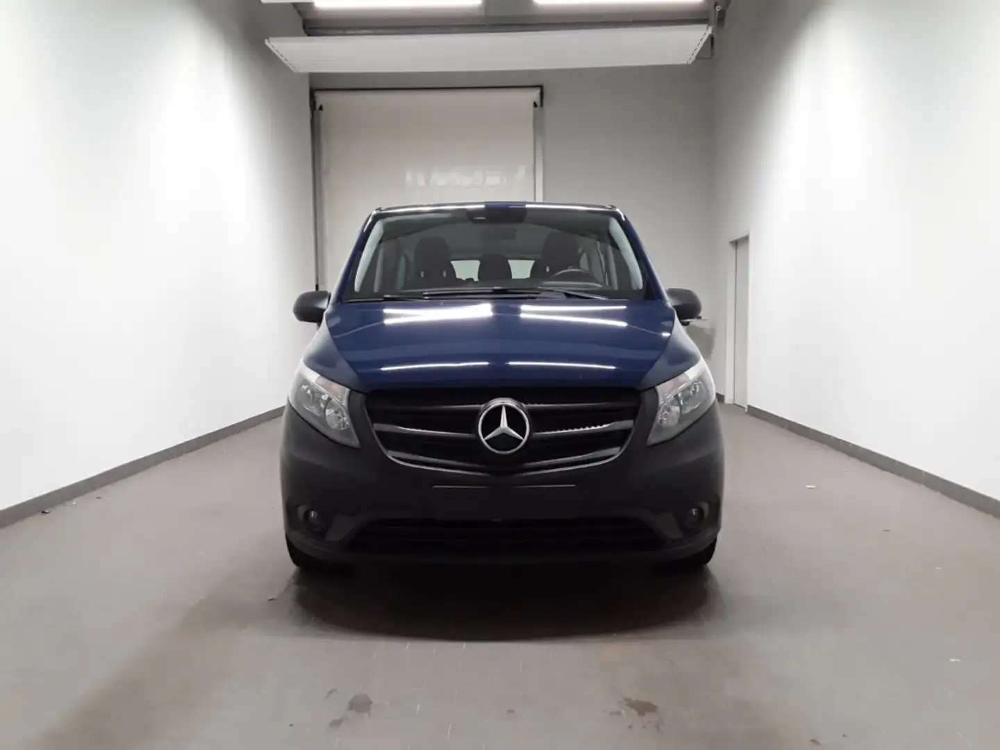 Mercedes-Benz Vito Tourer 114 CDI Pro extralang AUTOMATIK Modrá - 2