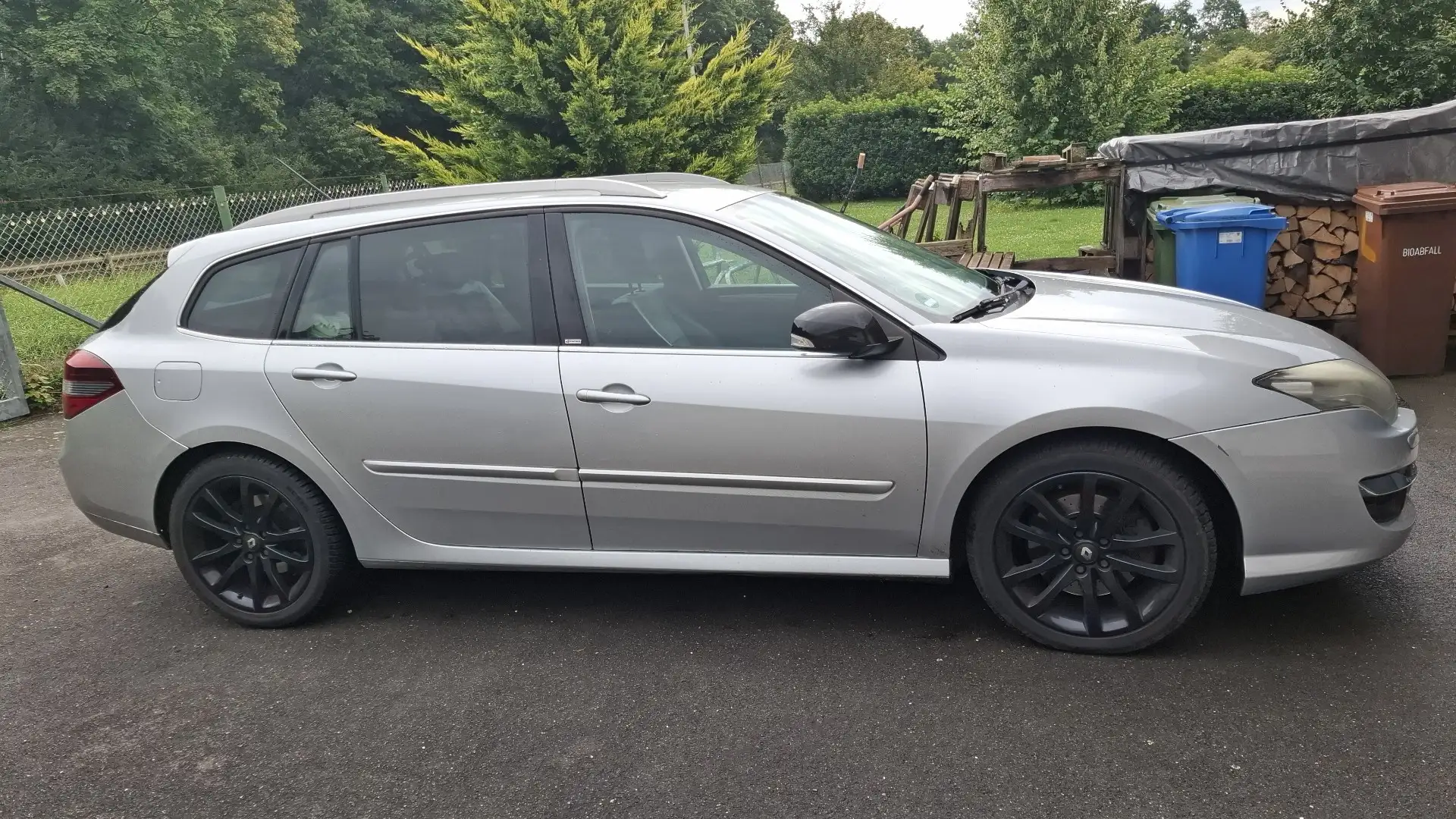 Renault Laguna Laguna Grandtour dCi 150 GT incl. 2. Satz Felgen Srebrny - 1