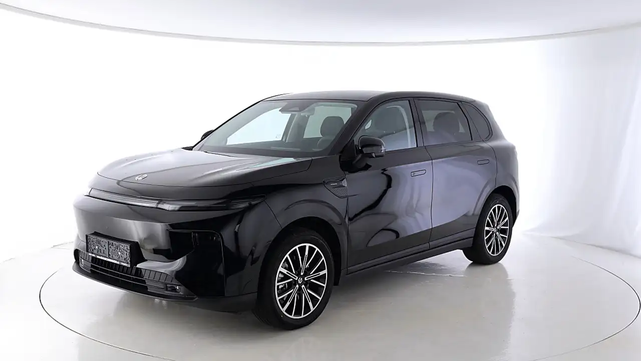 Leapmotor B10