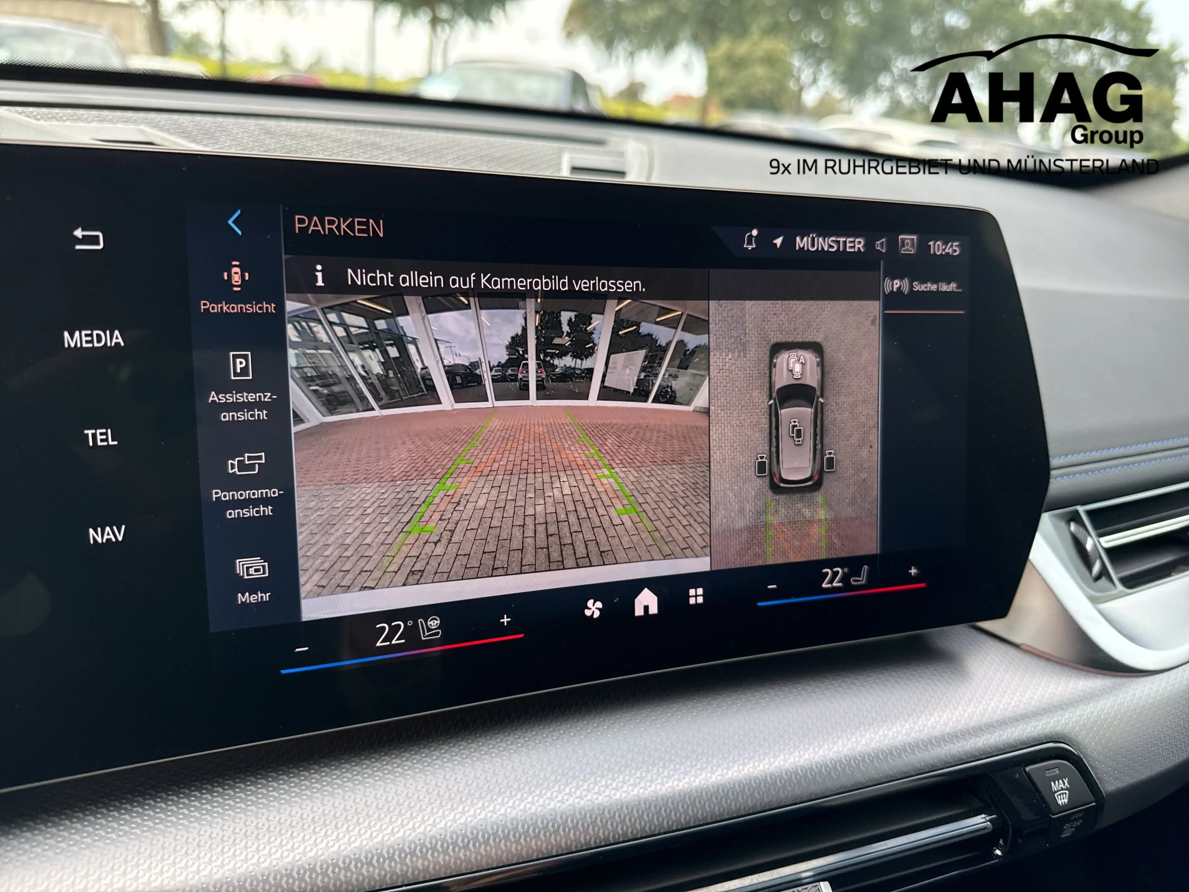BMW iX1 xDrive30 M Sport Pro Head-Up 360° adapt.Fahrwerk L — photo 14