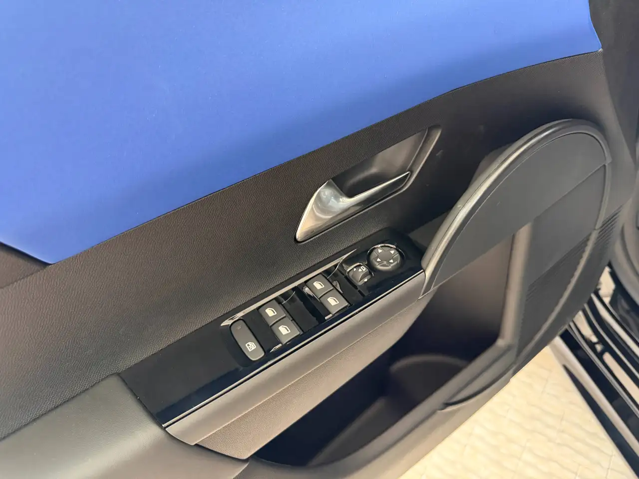 Lancia Ypsilon 2025 — фото 19