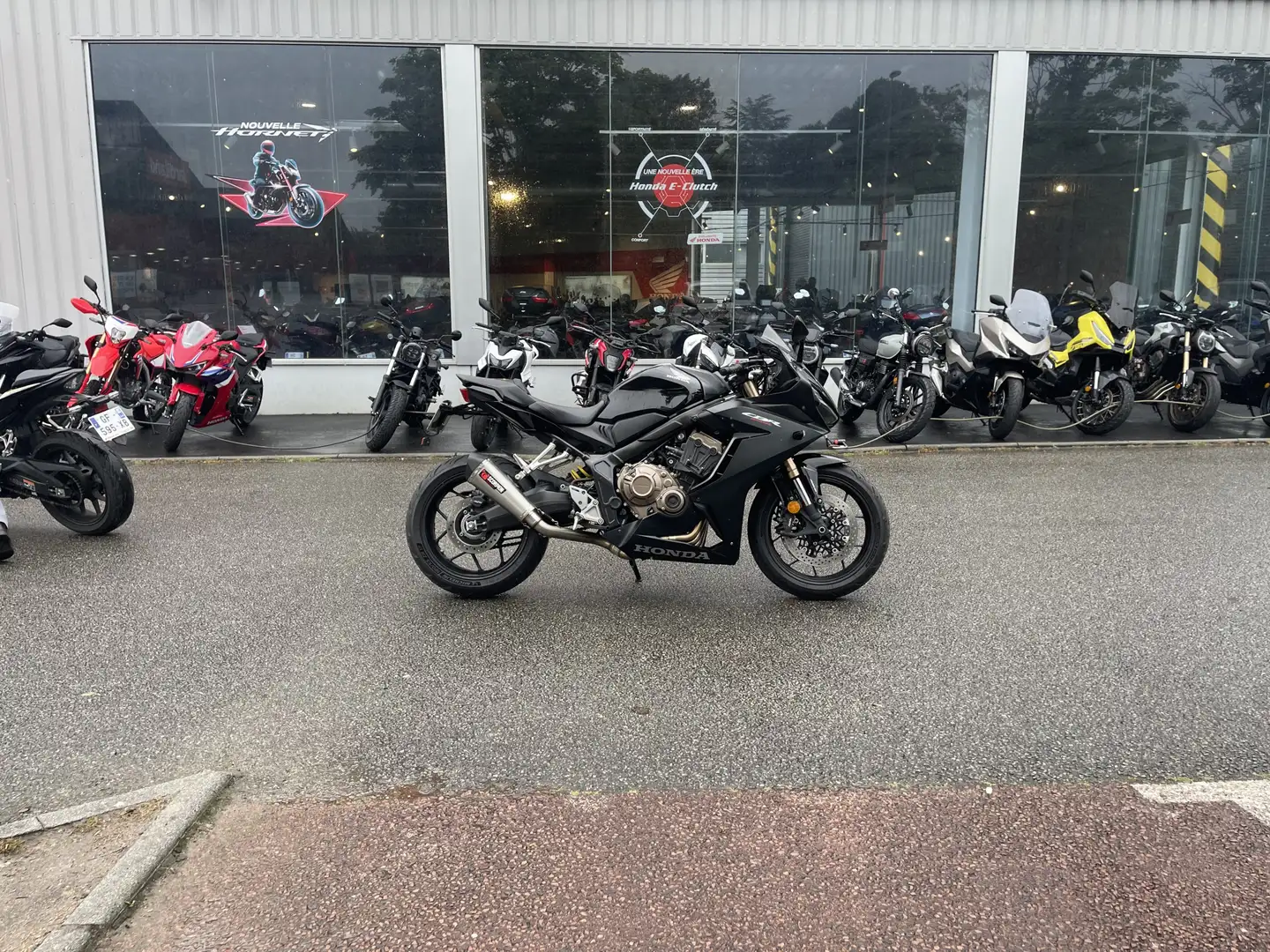 Honda CBR 650 Noir - 1