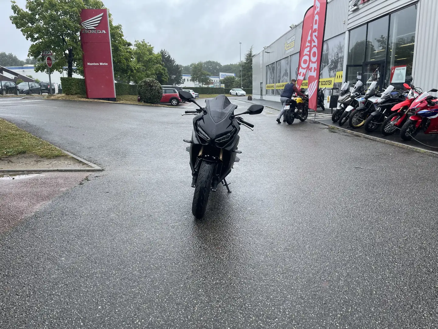 Honda CBR 650 Noir - 2