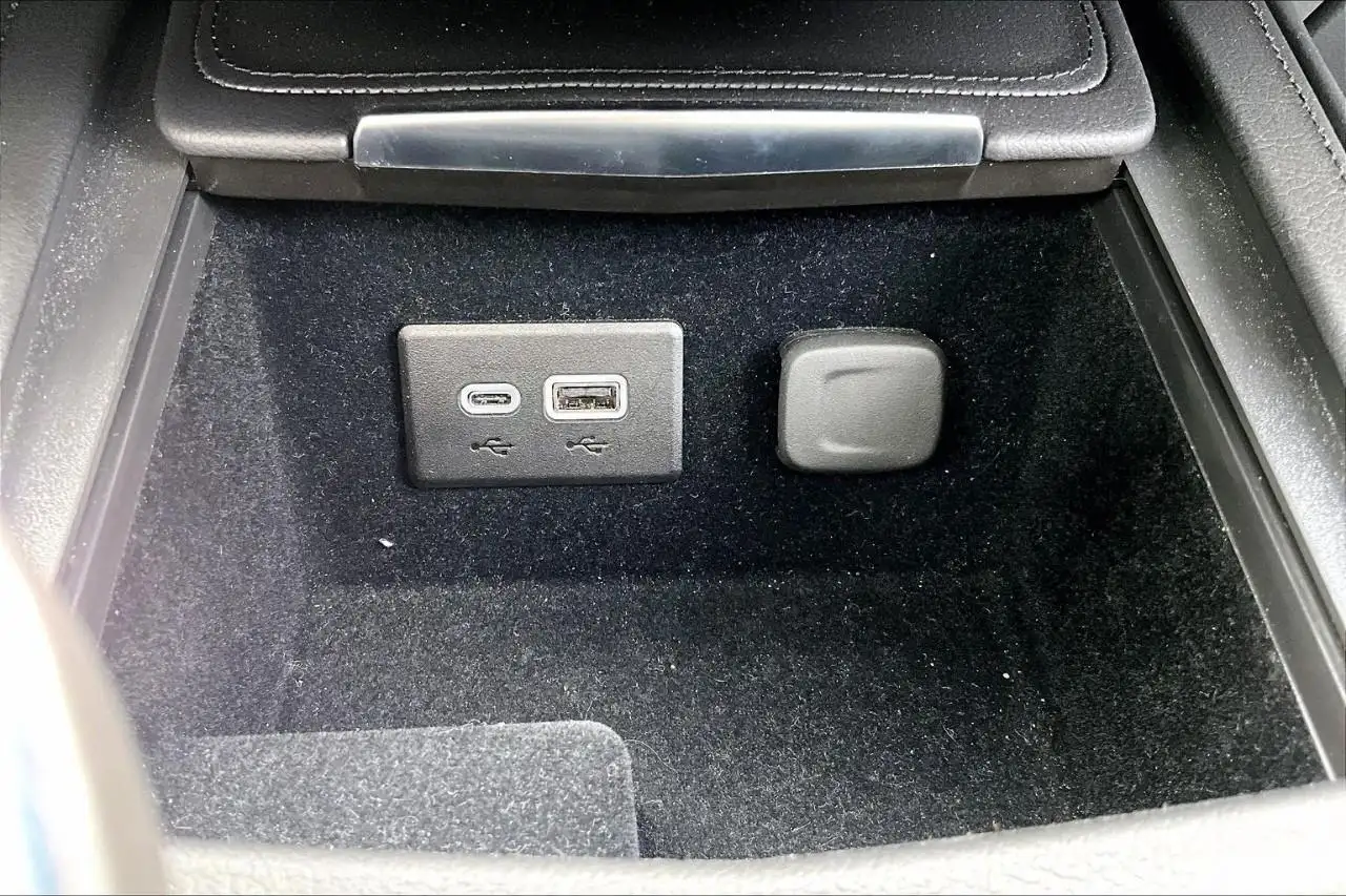 Cadillac XT4 снимка Cadillac XT4