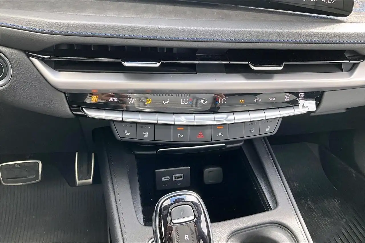 Cadillac XT4 снимка Cadillac XT4