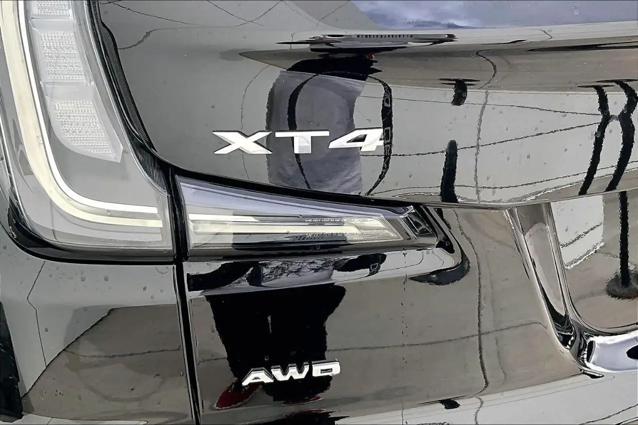 Cadillac XT4 снимка Cadillac XT4