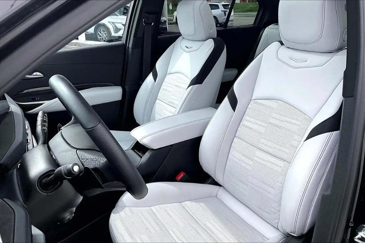 Cadillac XT4 снимка Cadillac XT4