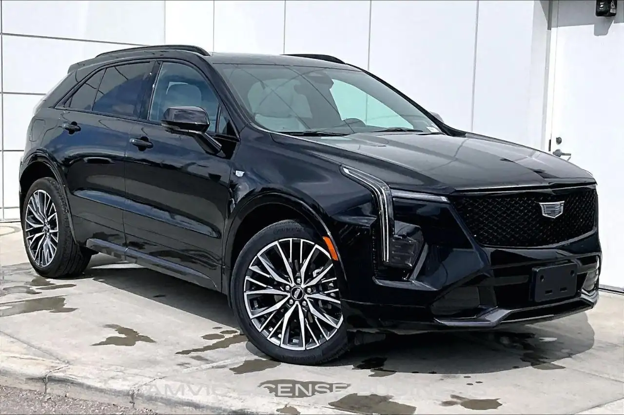 2024 Cadillac XT4