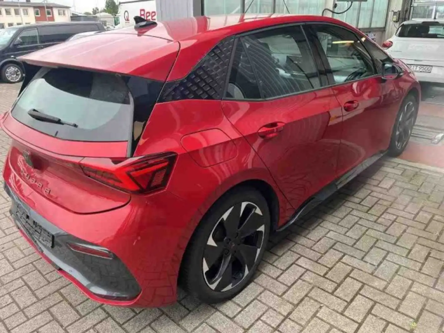CUPRA Born 204PS/62kWh WÄRMEPUMPE+SHZ+19 Zoll FELGEN Klima Rouge - 2
