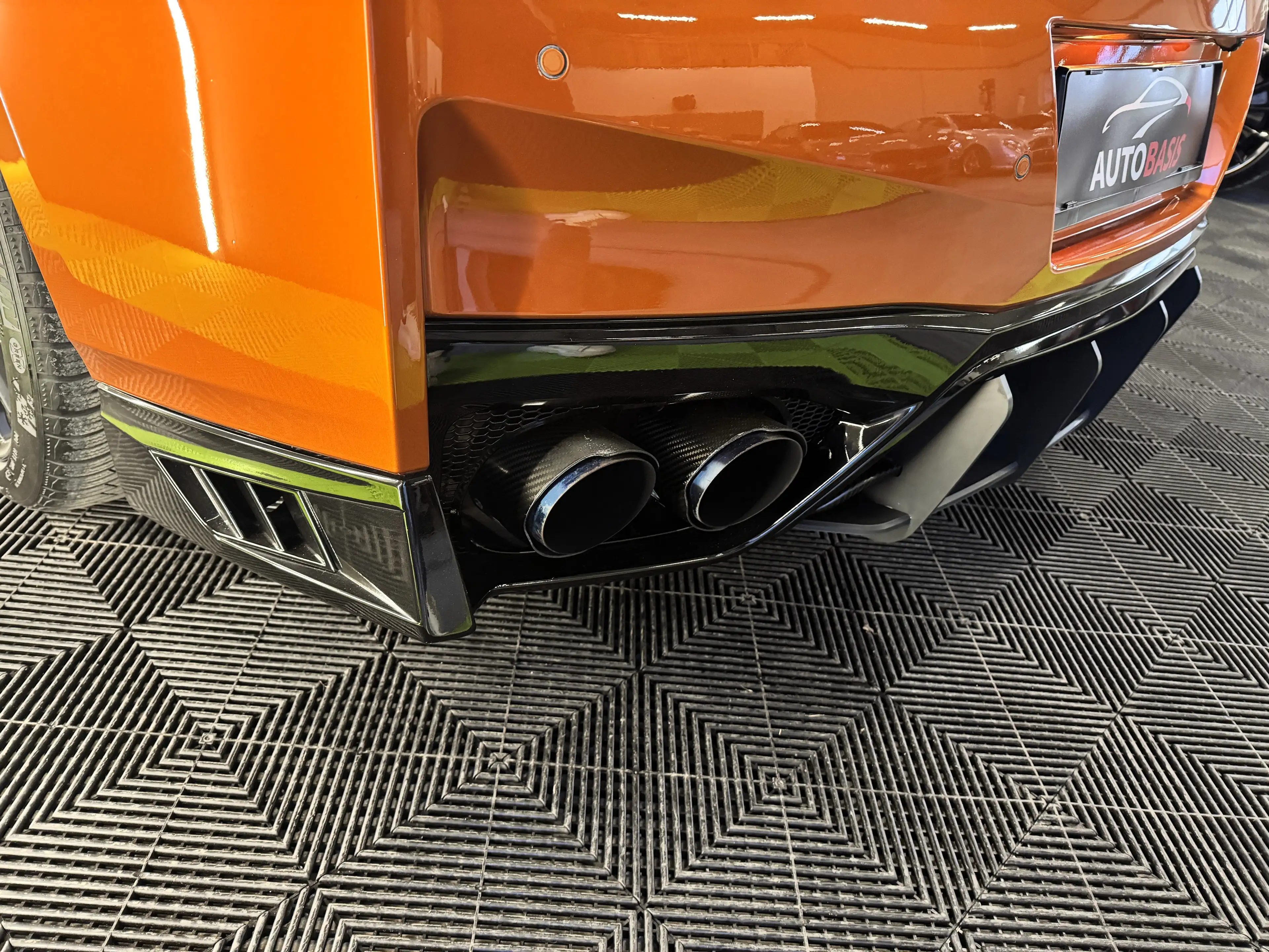 Nissan GT-R R35 Prestige Edition Katsura Orange/Bose/Carbon — photo 14