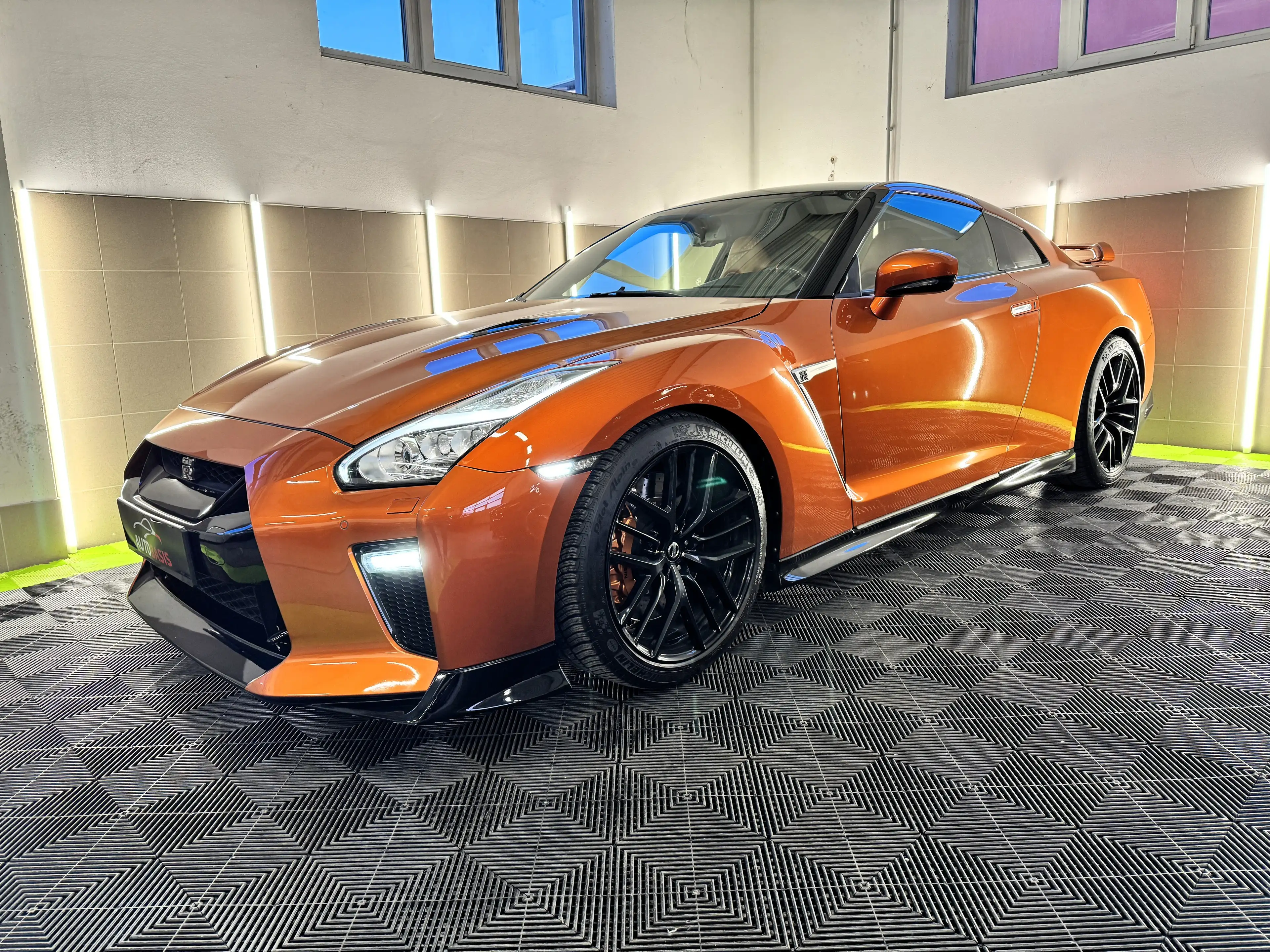 Nissan GT-R R35 Prestige Edition Katsura Orange/Bose/Carbon — photo 6