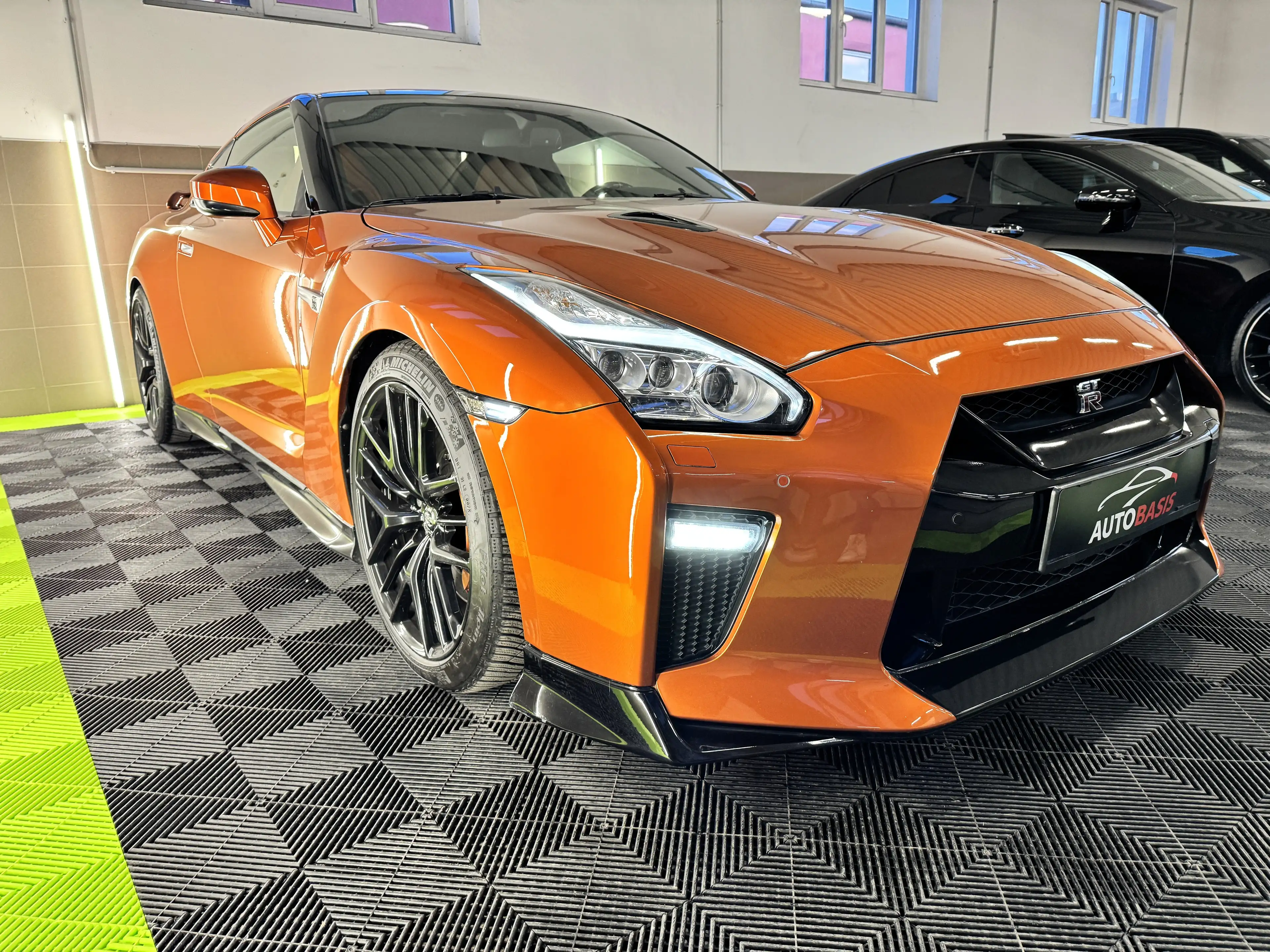 Nissan GT-R R35 Prestige Edition Katsura Orange/Bose/Carbon — photo 5