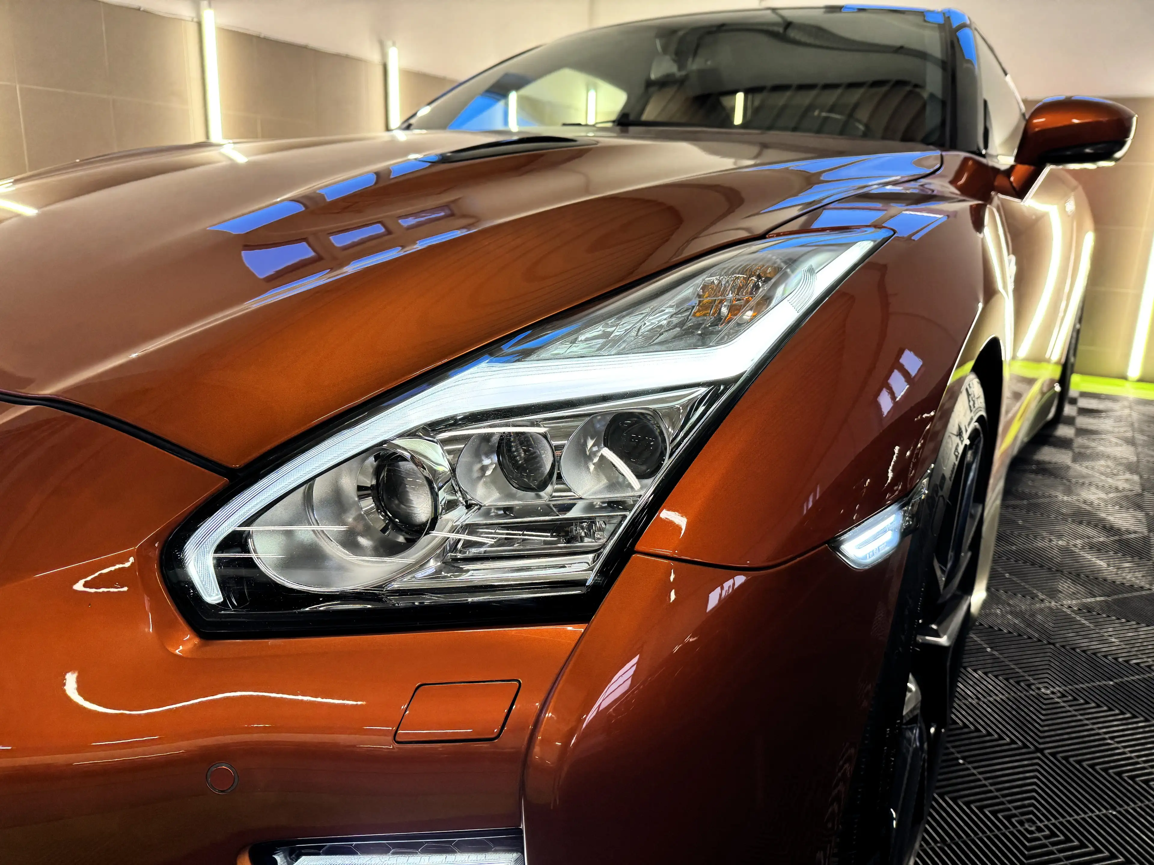 Nissan GT-R R35 Prestige Edition Katsura Orange/Bose/Carbon — photo 3