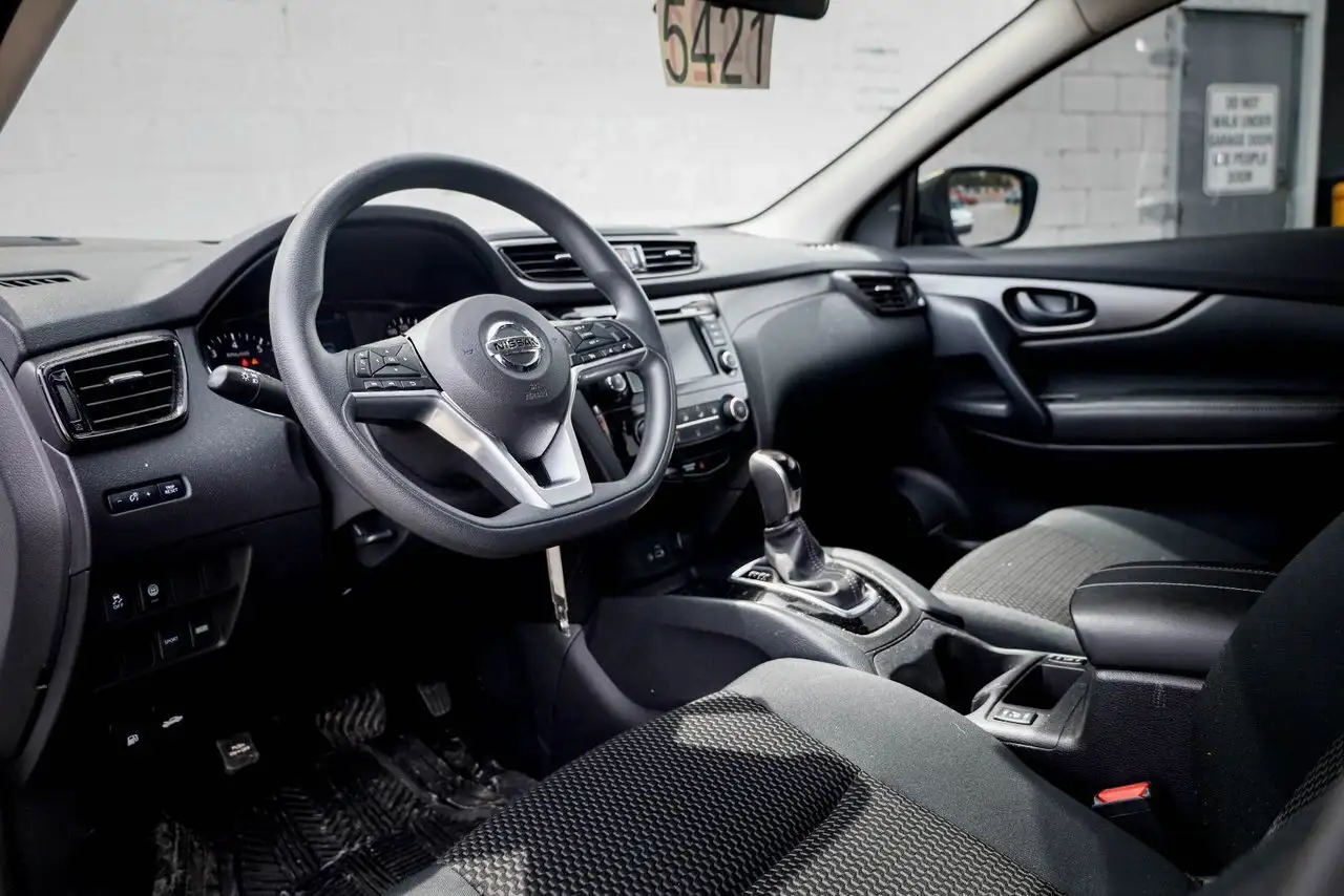 Nissan Qashqai снимка Nissan Qashqai