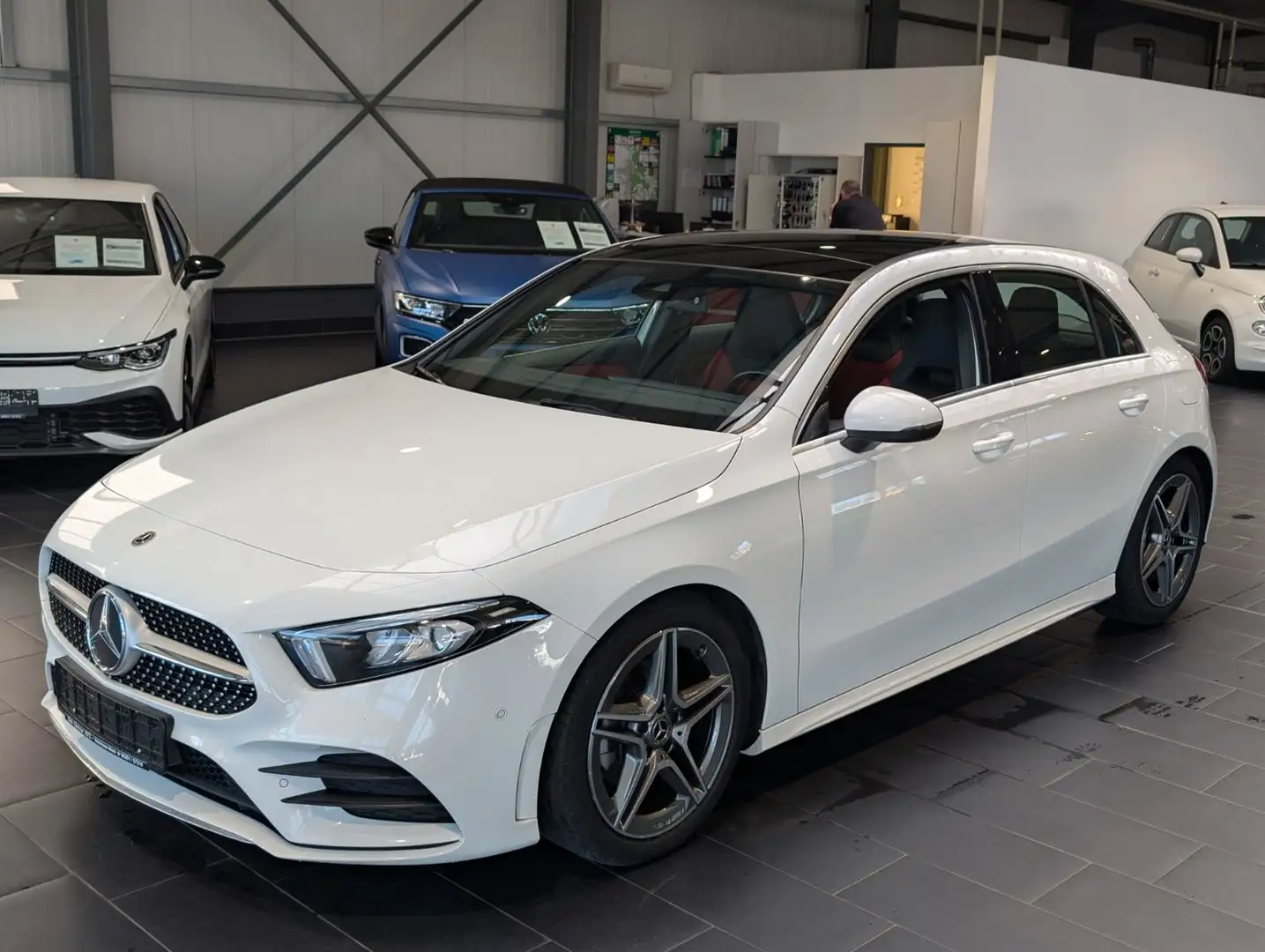 Mercedes-Benz A 200 d 4Matic AMG Line Navi AHK 1.Hand White - 1