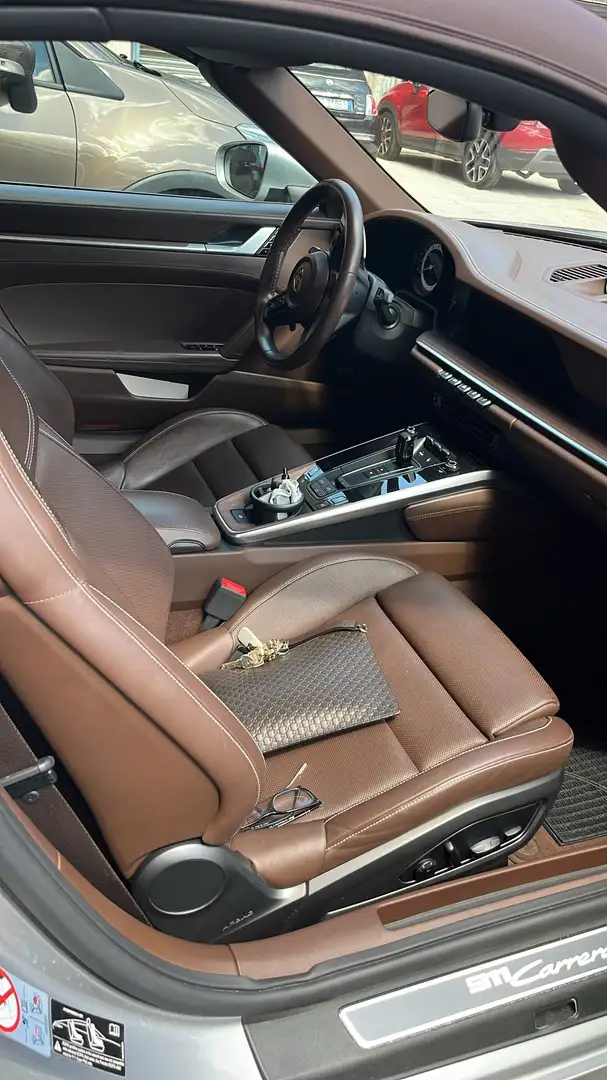 Porsche 911 Cabrio 3.0 Carrera 4S auto Grau - 2