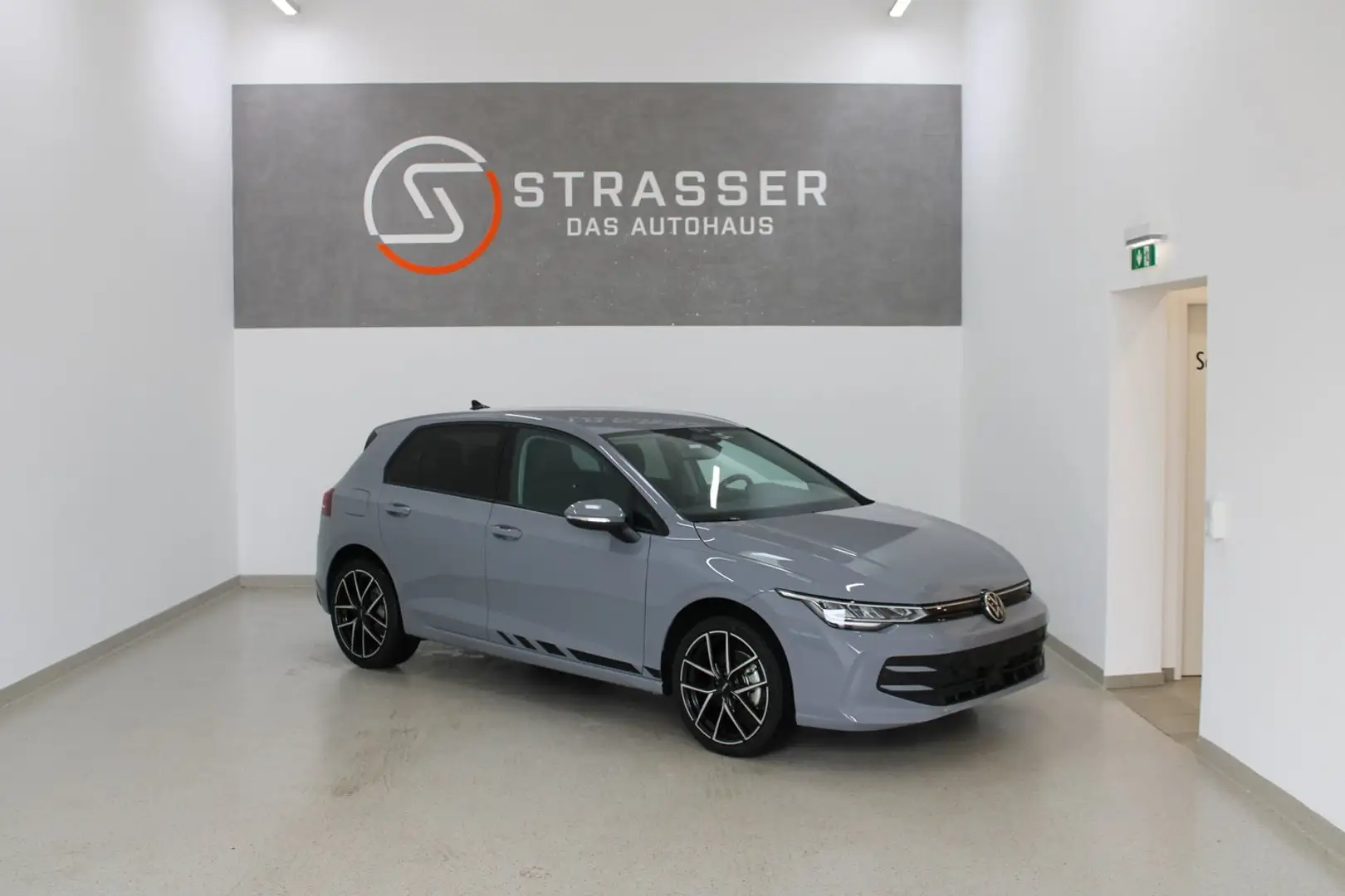 Volkswagen Golf 4Me TSI Grau - 1
